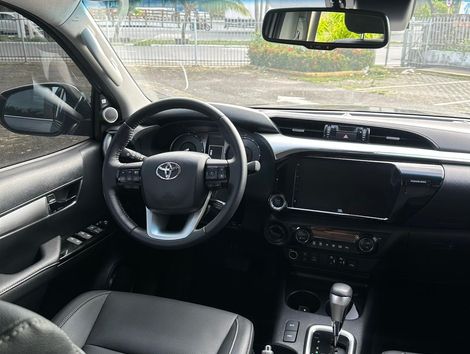 Toyota Hilux CD SRX 4x4 2.8 TDI 16V Diesel Aut.