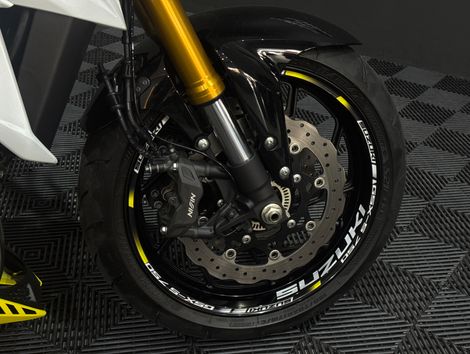 SUZUKI GSX-S 750