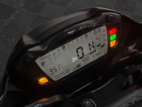 SUZUKI GSX-S 750