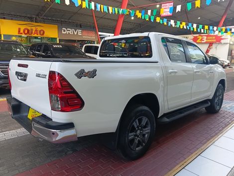 Toyota Hilux CD SR 4x4 2.8 TDI Diesel Aut.