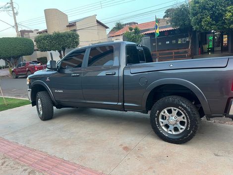 RAM 3500 LARAMIE 6.7 TB CD 4x4 Diesel