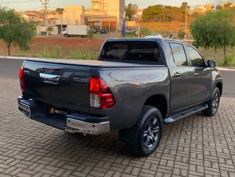 Toyota Hilux CD SR 4x4 2.8 TDI Diesel Aut.