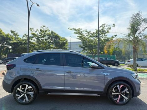 VolksWagen Nivus Highline 1.0 200 TSI Flex Aut.