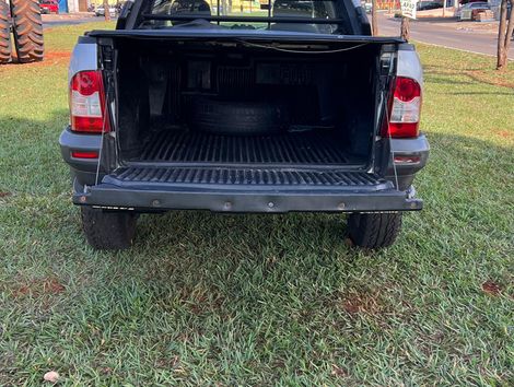 Fiat Strada Adventure 1.8/ 1.8 LOCKER Flex CE