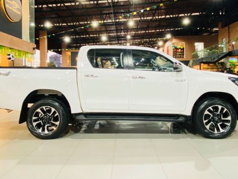 Toyota Hilux CD SRV 4x4 2.8 TDI Diesel Aut.