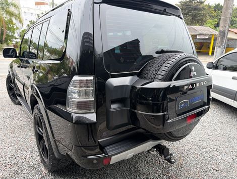 Mitsubishi Pajero HPE Full 3.2 4x4 T.I.Dies. 5p Aut