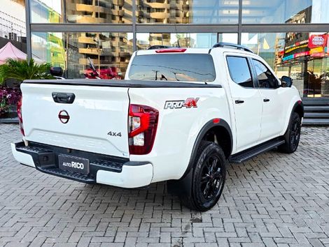 Nissan Frontier PRO4X CD 4x4 2.3 Bi-TB Die. Aut