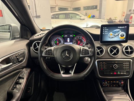 Mercedes GLA 250 Sport 2.0 TB 16V 4x2  211cv Aut.