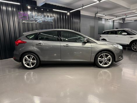 Ford Focus 1.6 S/SE/SE Plus Flex 8V/16V  5p