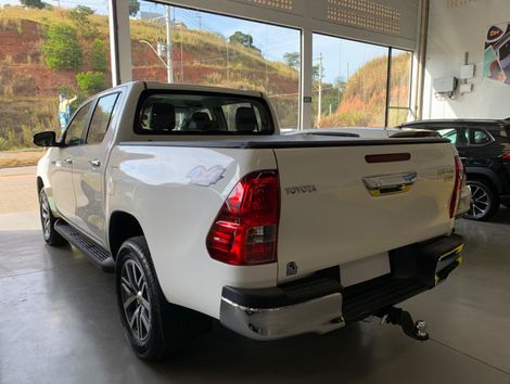 Toyota Hilux CD SRX 4x4 2.8 TDI 16V Diesel Aut.