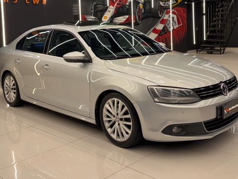 VolksWagen JETTA Highline 2.0 TSI 16V 4p Tiptronic