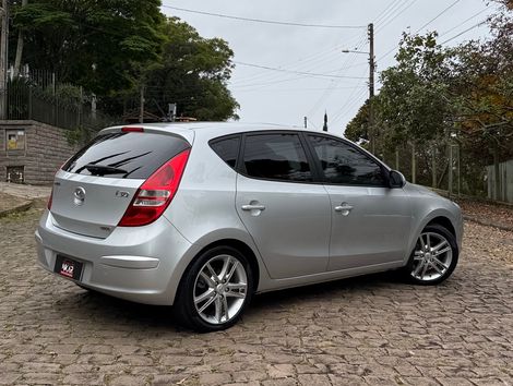 Hyundai i30 2.0 16V 145cv 5p Aut.