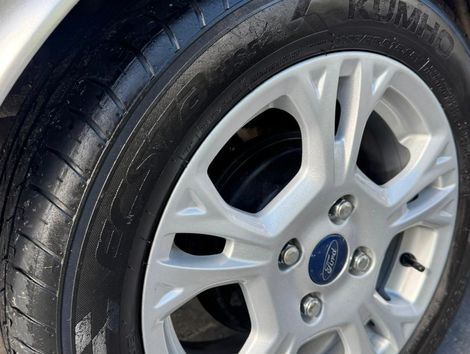 Ford Ka 1.5 Sedan SE 12V Flex 4p Mec.