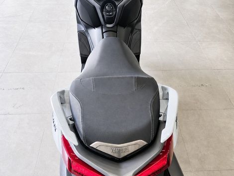 YAMAHA XMAX 300 CONNECTED 
