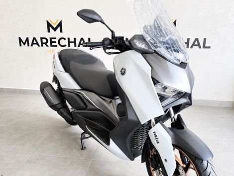 YAMAHA XMAX 300 CONNECTED 