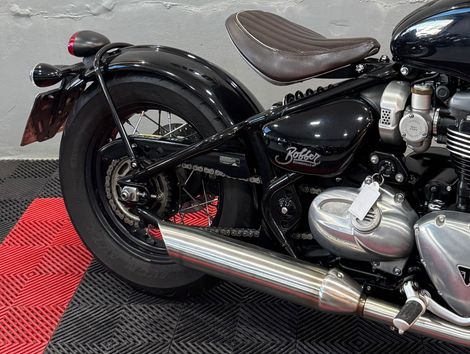 TRIUMPH BONNEVILLE BOBBER 1200cc