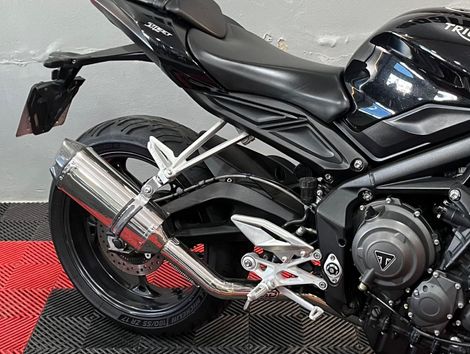 TRIUMPH STREET TRIPLE 765 S