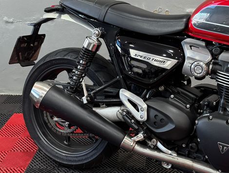 TRIUMPH Speed Twin 1200cc