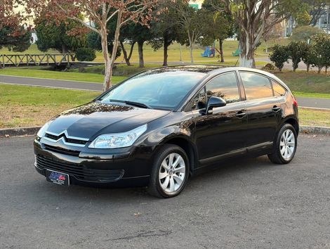 Citroën C4 GLX 2.0 Flex 16V 5p Mec.