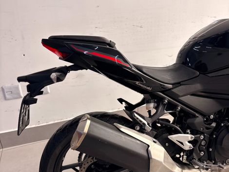 KAWASAKI Z 400