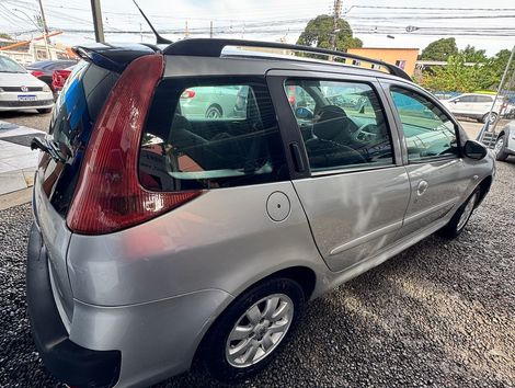Peugeot 207 SW XR 1.4 Flex 8V 5p