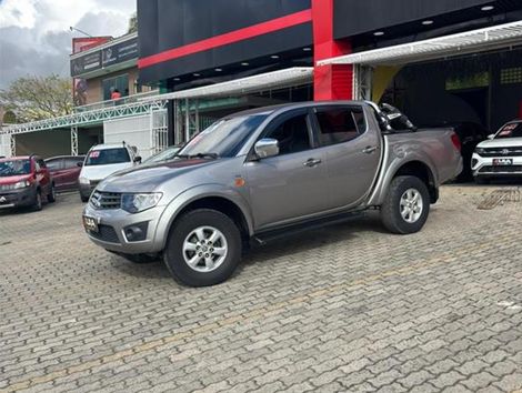 MITSUBISHI 2.4 HLS 4X2 CD 16V FLEX 4P MANUAL