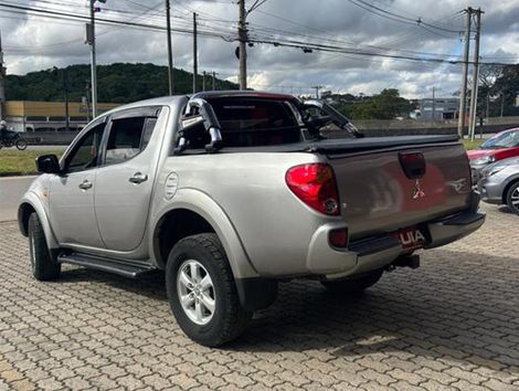 MITSUBISHI 2.4 HLS 4X2 CD 16V FLEX 4P MANUAL