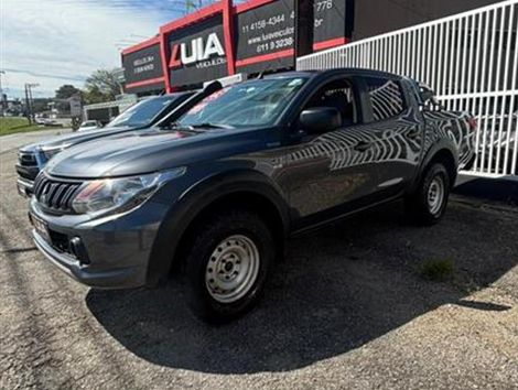 MITSUBISHI 2.4 16V TURBO DIESEL OUTDOOR GLX CD 4X4 MANUAL
