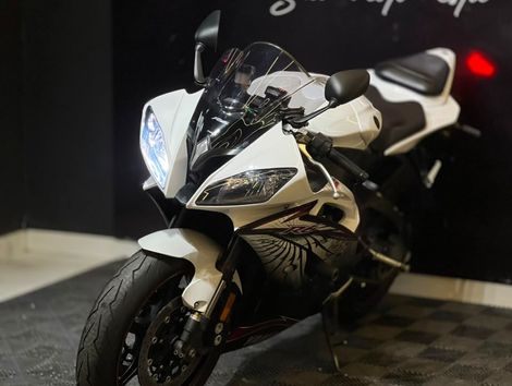 YAMAHA YZF R-6 600
