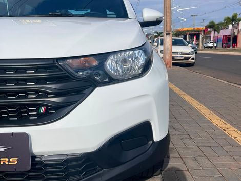 Fiat Strada Freedom 1.3 Flex 8V CD