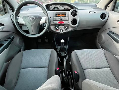 Toyota ETIOS XLS 1.5 Flex 16V 5p Mec.