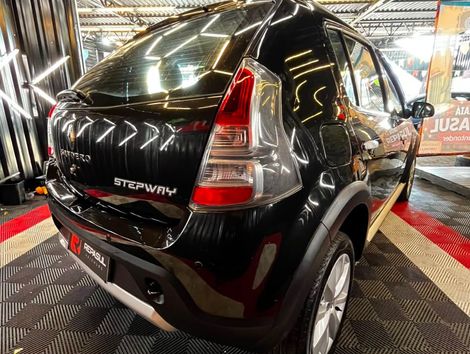 Renault SANDERO STEPWAY Hi-Flex 1.6 16V 5p Aut.
