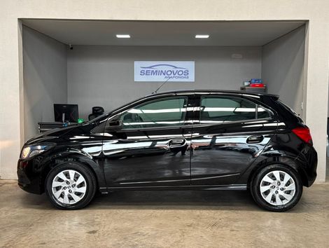 Chevrolet ONIX HATCH LT 1.0 8V FlexPower 5p Mec.