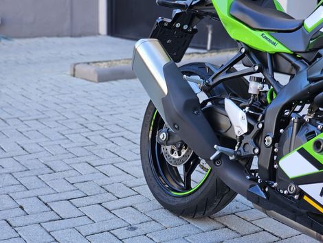 KAWASAKI NINJA ZX-4RR