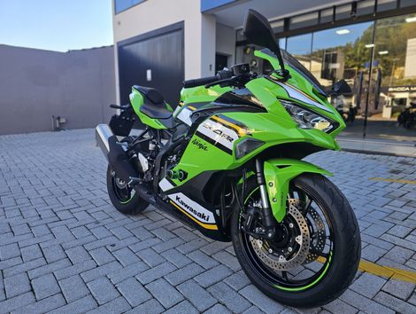 KAWASAKI NINJA ZX-4RR