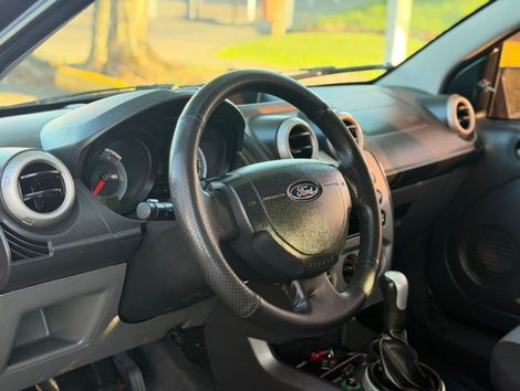 Ford Fiesta SE 1.0 8V Flex 5p