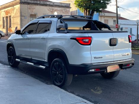 Fiat Toro Volcano 1.3 T270 4x2 Flex Aut.