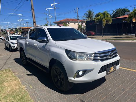 Toyota Hilux CD SRV 4x4 2.8 TDI Diesel Aut.