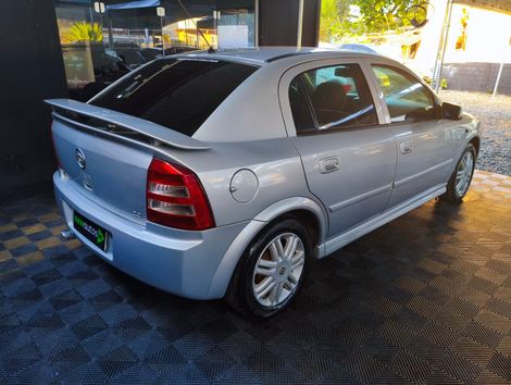 Chevrolet Astra 2.0 8V/ CD 2.0 8V Hatchback 5p Mec