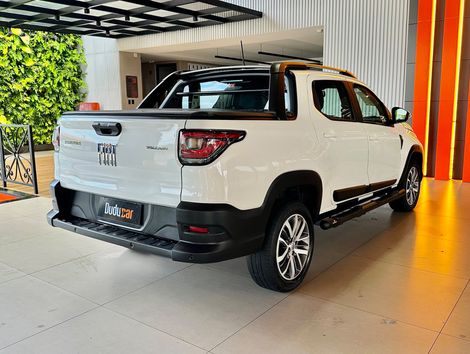 Fiat Strada Volcano 1.3 Flex 8V CD