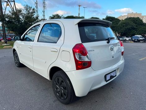 Toyota ETIOS X 1.3 Flex 16V 5p Aut.