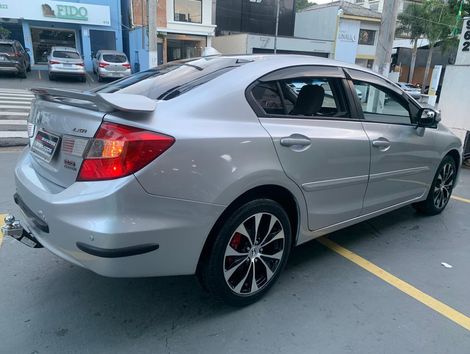 Honda Civic Sedan LXR 2.0 Flexone 16V Aut. 4p