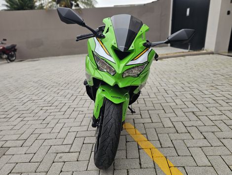 KAWASAKI NINJA ZX-4R