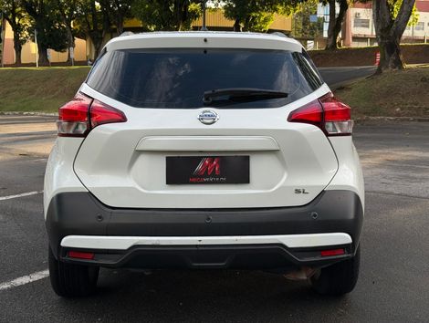 Nissan KICKS SL 1.6 16V FlexStar 5p Aut.