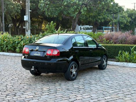 VolksWagen Polo Sedan 1.6 Mi Total Flex 8V 4p