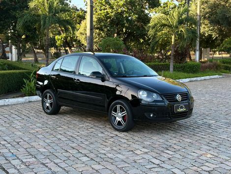 VolksWagen Polo Sedan 1.6 Mi Total Flex 8V 4p