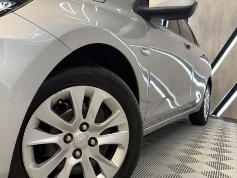 Chevrolet ONIX SEDAN Plus LT 1.0 12V Flex 4p Mec.