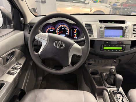 Toyota Hilux CD SRV 4x4 2.7 Flex 16V Aut.