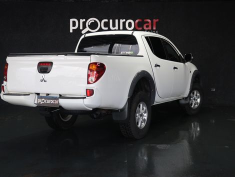 Mitsubishi L200 OUTDOOR HPE 2.5 4x4 CD T.Dies. Mec.