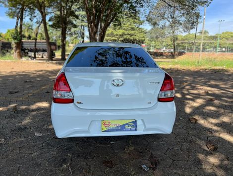 Toyota ETIOS X Sedan 1.5 Flex 16V 4p Aut.